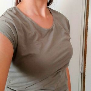 Tan stretch tee